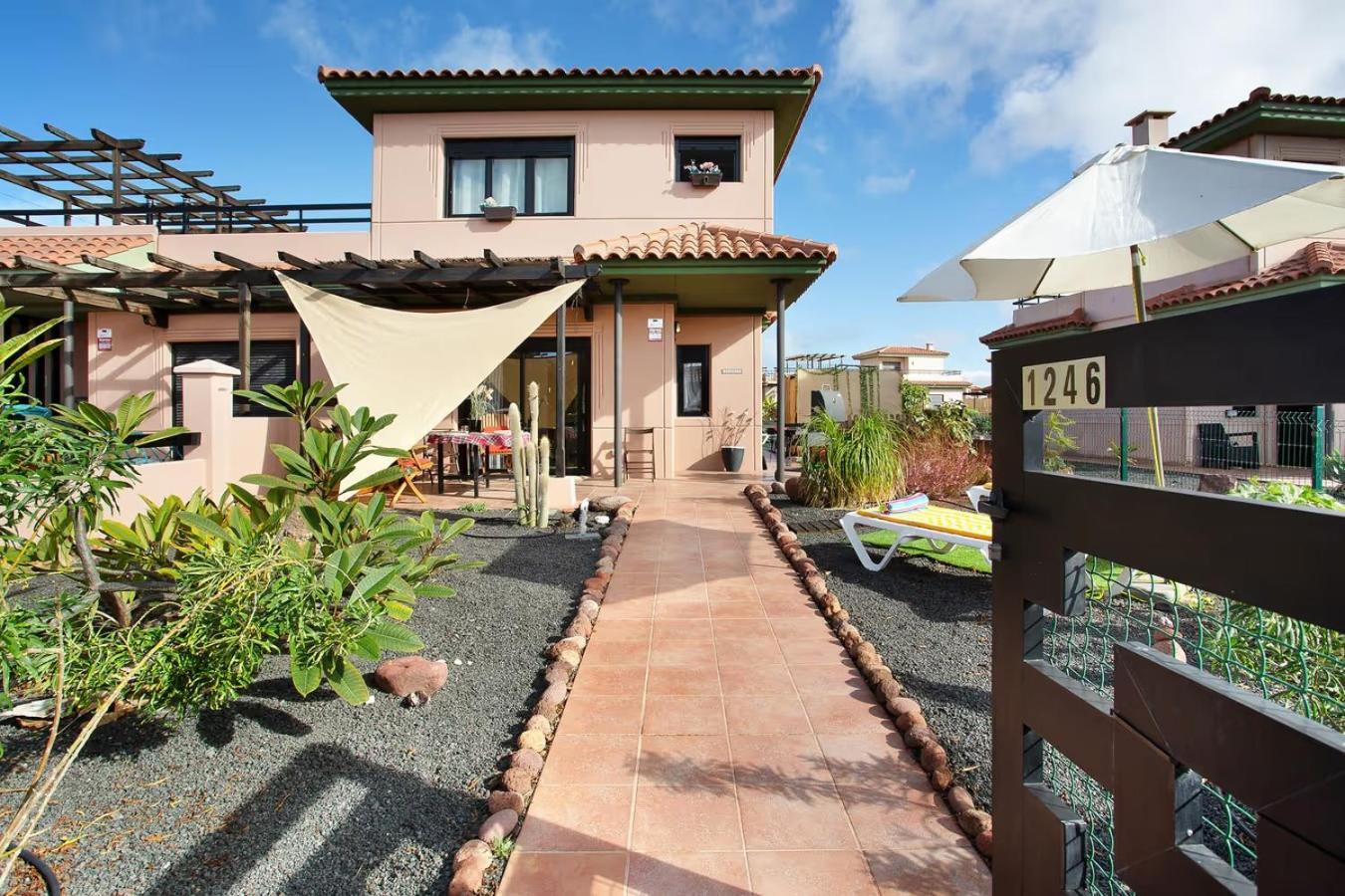 Villa Amadeus La Oliva Esterno foto