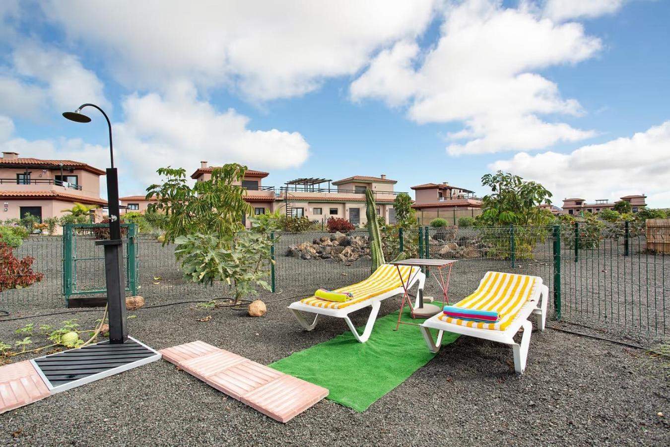 Villa Amadeus La Oliva Esterno foto
