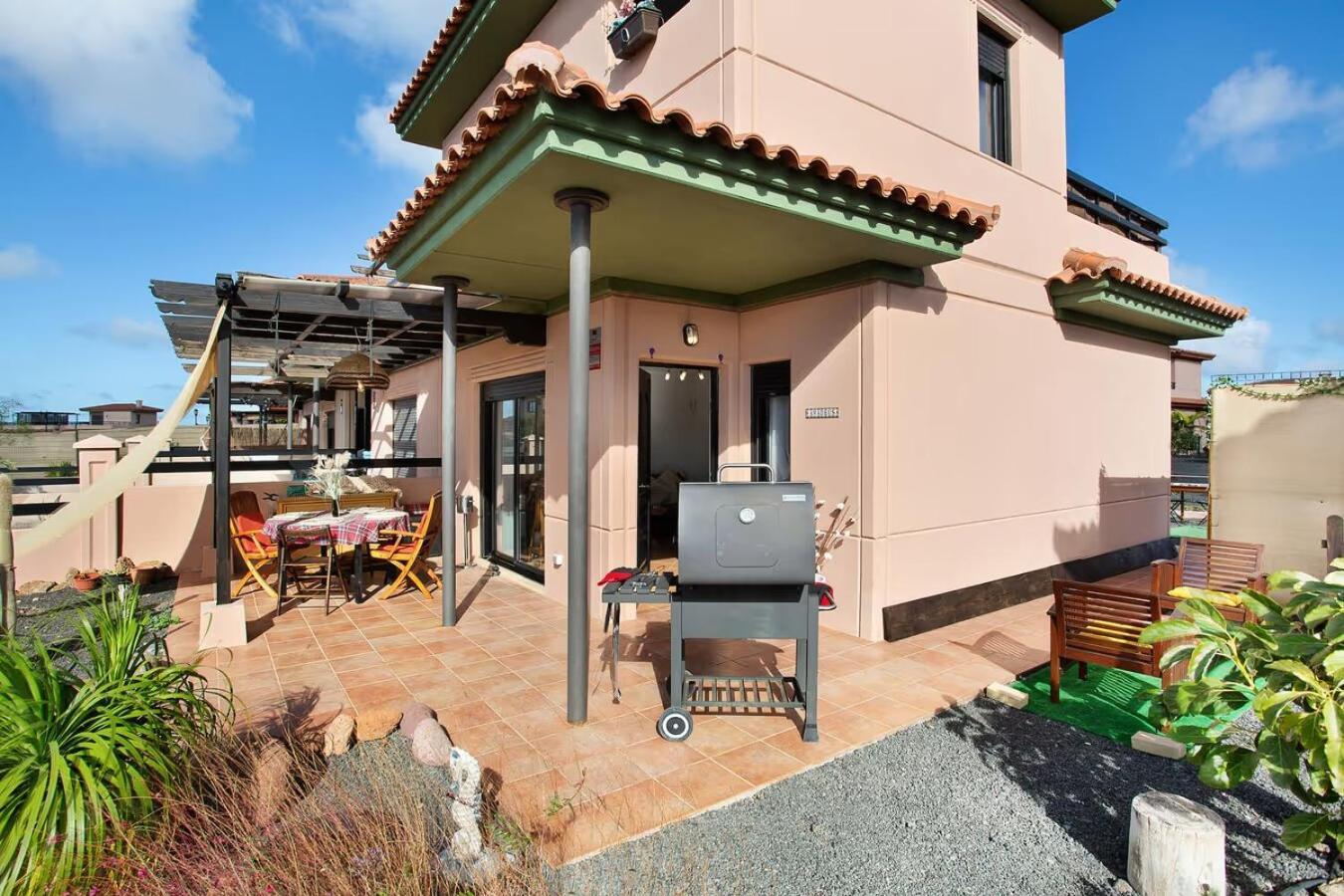 Villa Amadeus La Oliva Esterno foto